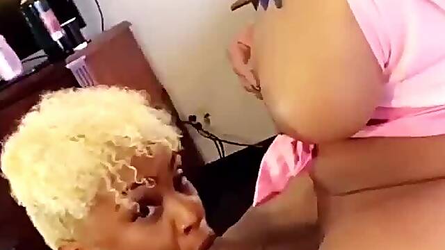 Toya da body (RIP) with a girl and her friend