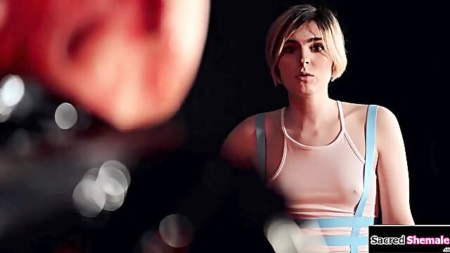 Trans witch Ella Hollywood barebacks TS Alisia Rae in 3some