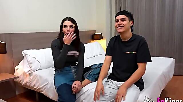 Ladyboy Jessica Kate, the most desired transsexual in Spain, fucks a young and inexperienced guy - F