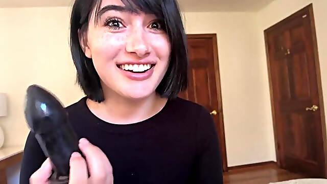 Delilahraige Takes An Anal Pounding