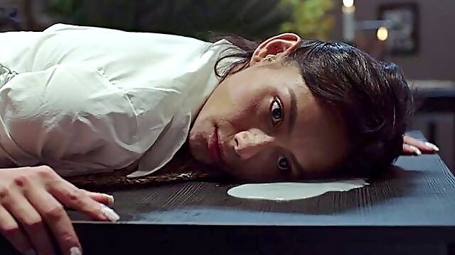 Freeze - Clemence Audiard And Veronica Leal - Stood Up