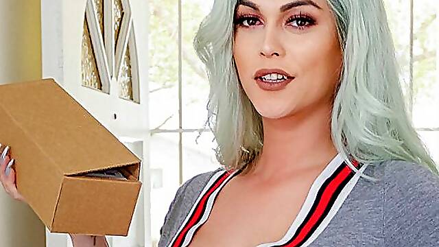 Domino Presley in Paid In Full Shemale VR Porn Video - VRBTrans