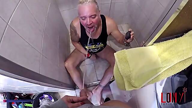 Lohanny Brandao hard pissing in My Tequila-based treatment