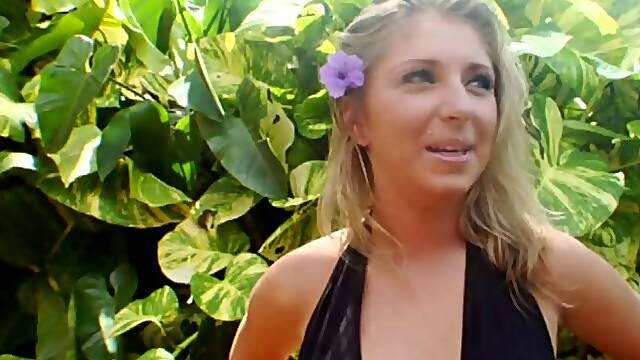 Jaelyn Fox Fingers Pussy Outdoors Before Dildo Pounding Indoors