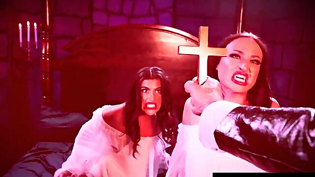 Reese Rideout And Jade Venus - Transpirella - A Vampire Cant Go Into Battle With Heavy Balls