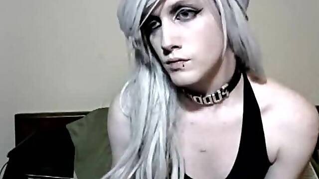 Emo tgirl cums