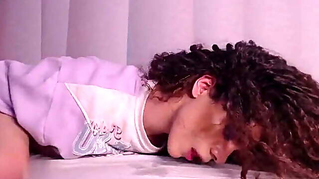 Tgirl riding in a dildo