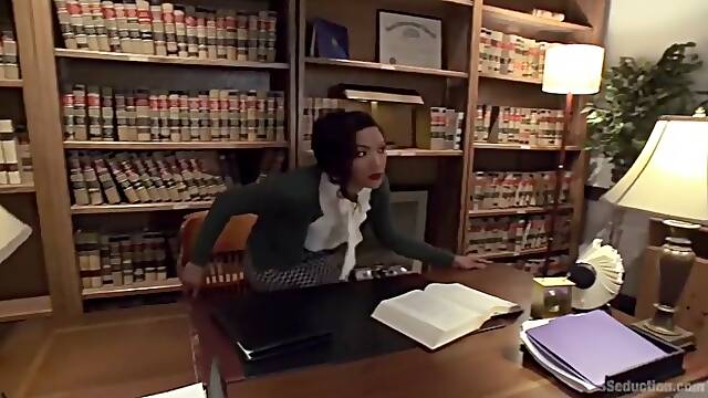 Transsexual - Yasmin Lee Office