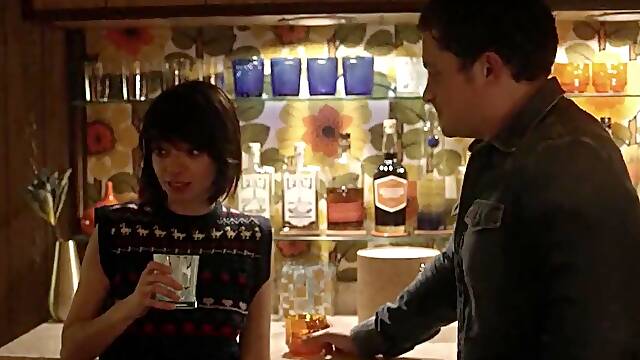 Malin Akerman, Kate Micucci Nude – Easy (2016) S01e06