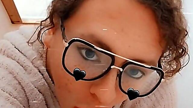 I get another facial cumshot from my orgasming faux-cock