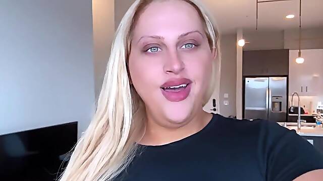 TRANSSEXUAL WOMAN PULVERIZING CONSTRUCTION BUM