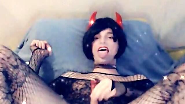 BLACK SUCCUBUS WRIGGING