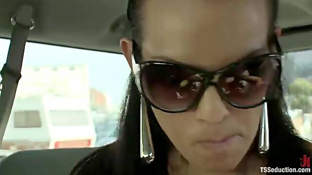 A Taxi Driver's Tour Of The Armory; The Full Tour - Kink