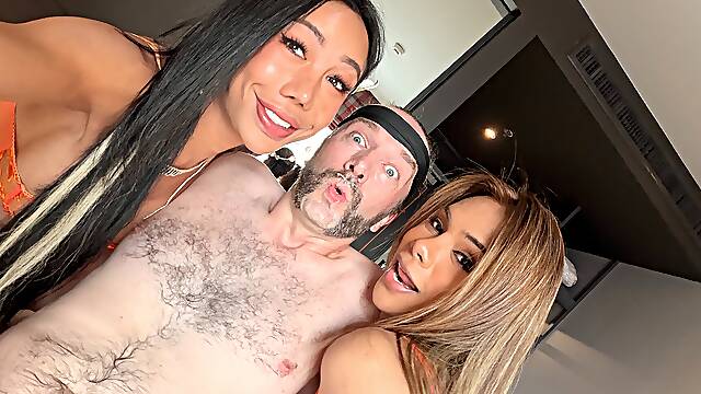 Mos & Fiat Make Randy a Sandwich & His First Facial