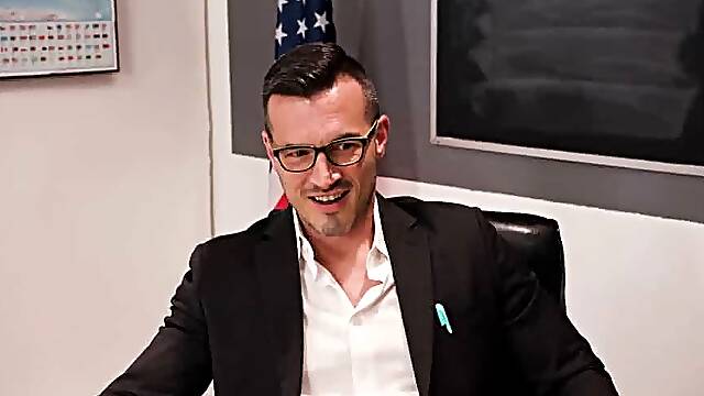 Letting my teacher bang my butthole in classroom