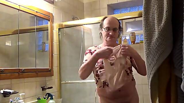 In the bathroom. Ladyboy Sergei. 2022-02-22