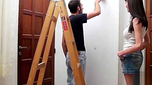Mariana Cordoba Sucking cock to pay for work