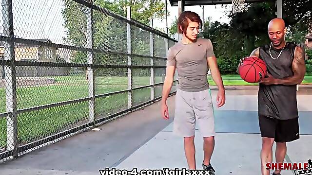 Madison, Soldier Boi And Drake - TGirlsXXX