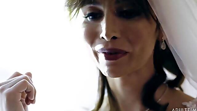 1080p Bridal Reservations With Lola Fae And Korra Del Rio