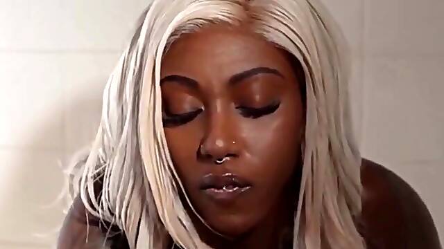 Oiledup ebony tgirl and gf having fun in the tub