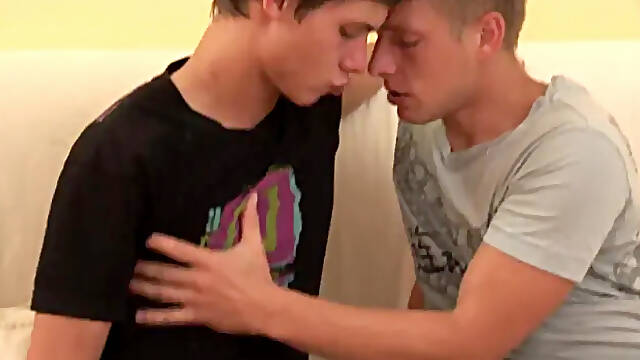 Paus Throat Filled with Marcels Love