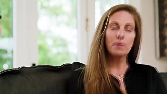 Sophia Locke resolves to give Zariah Aura a more intimate kind of praise