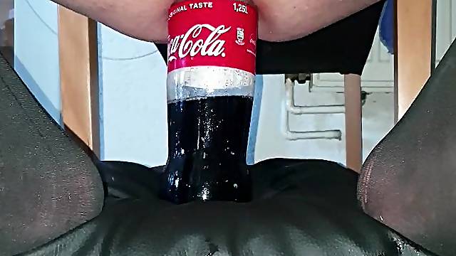 Shemale sissy in homemade fetish anal object insertion video