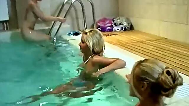 Double pleasure of a feisty cougar being licked and fucked at the same time