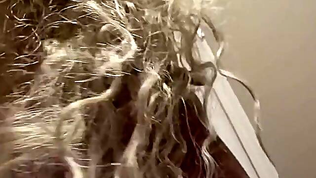 SEXY BLOND TGIRL IN BRASSIERE AND PANTY : SLO MO BOOTY TEASE EDITION