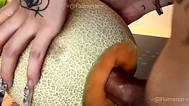 TRANS BEAUTY LARGE KNOB FRUIT SCREW