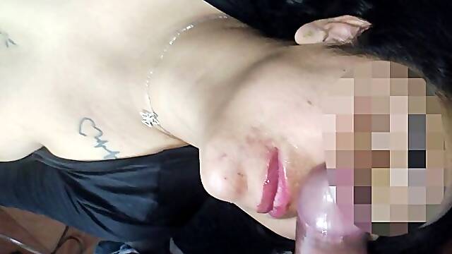 REAL HOMEMADE VIDEOSX EATS LARGE MELONS AND DEMANDS DEEPTHROAT