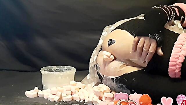 St Valentine Femboy expulse 40+marshmallows without his booty.