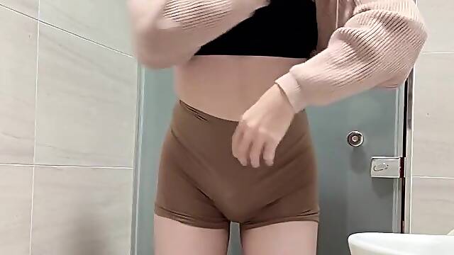 Pee Pee in yoga panties