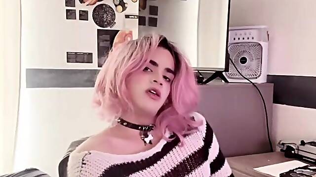 Urpuppyluna seduces with soft femboy grace