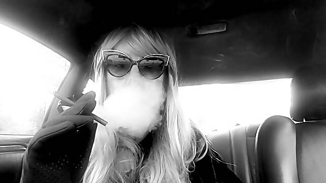 SILVER HAIRED GRANNY RUTHIE TS LIKES SMOKIN' HER GREATER QUANTITY 120 MENTHOLS IN HER CAR