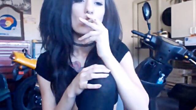 Web cam Smoking ultra-cutie 27