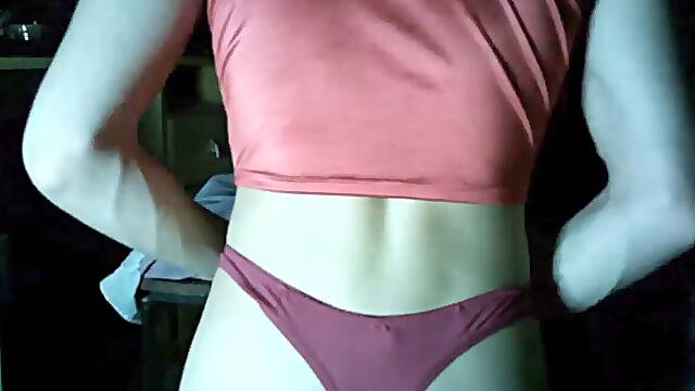 TU AMIGO FEMBOY SE PRUEBA ROPA Y LAS MODELA PARA TI - PT 2- asmr ropleplay en español