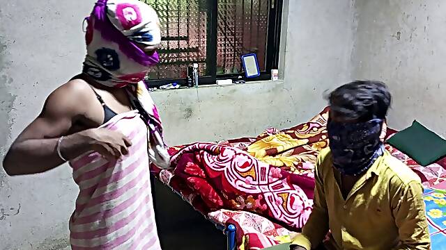 Indian ladyboy Pooja & fresh beau Slowly Slowly Kissing And Boyfrends Fucking Pooja Bhabhi Ass.