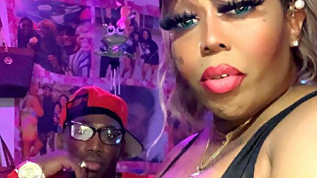BBC shemale Top and oral thug bottom ass eating,dick swallowing fun