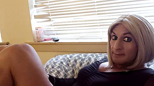 Missy stroking &amp; smoking