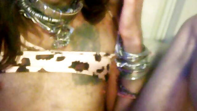 Cheetah babe