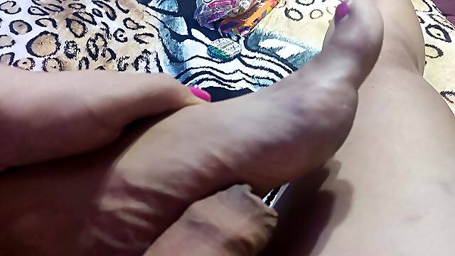 Compilation of Argentinian transvestite handjobs with a huge cock