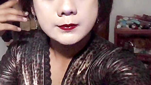 Make love in the middle of the night out sperm in the dick