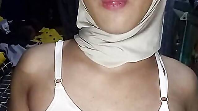 Femboy crossdresser wearing hijab play anal