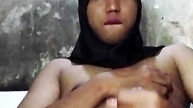 Horny femboy hijab play with her cock Anad anal