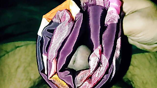 Satin silk handjob porn - Cum on bhabhi satin suit (128)