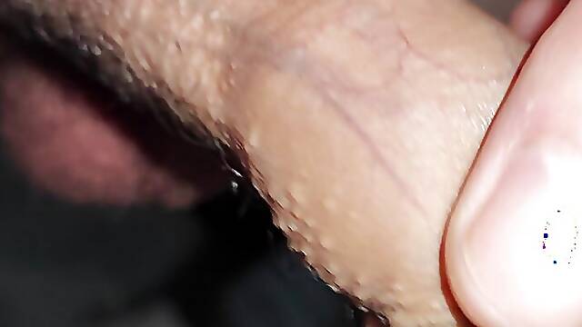 How delicious I masturbate at home alone