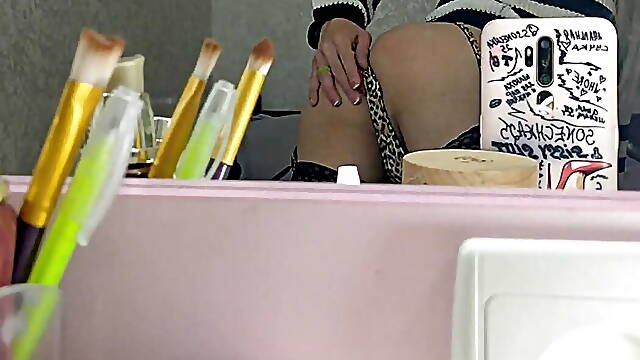 Sonechka stretches her anal cunt for future fuckers