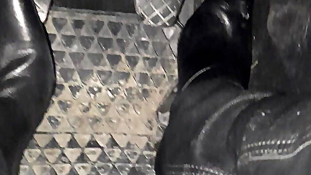 Dirty leather pedal pump