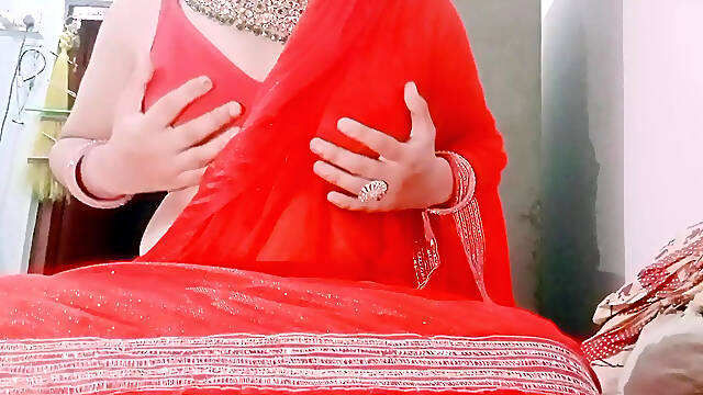 Indian Gay Crossdresser Real XXX Sex in Red Saree Hard Fuck